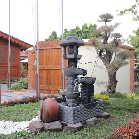 Dem Ayem Heritage Guest House Yogyakarta Exterior photo