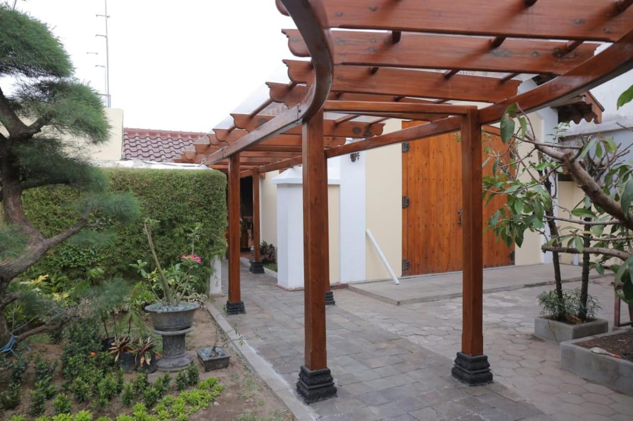 Dem Ayem Heritage Guest House Yogyakarta Exterior photo